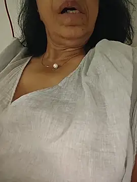 Susannemilf online show from June 2026 03:50:01 PM