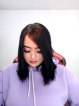 mia anyeli online show from October 2025 05:19:02 AM