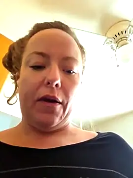 julimonroe online show from March 2025 07:16:02 PM