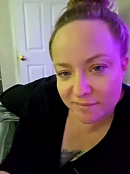 julimonroe online show from March 2025 12:33:02 AM