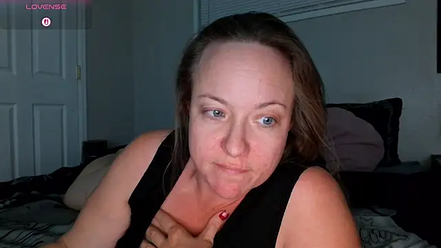 julimonroe online show from December 2025 03:12:02 AM