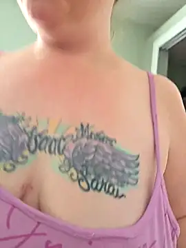 Snapshot of julimonroe chatting on February 2026 02:49:01 PM julimonroe online show from February 2026 02:49:01 PM