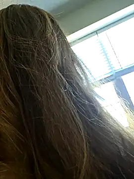 Snapshot of julimonroe chatting on February 2026 09:16:01 PM julimonroe online show from February 2026 09:16:01 PM