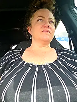 julimonroe online show from March 2026 08:03:01 PM