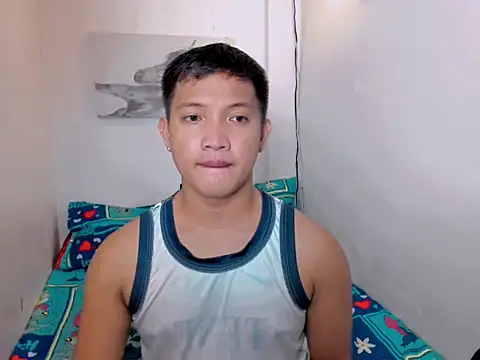 xSebastian19 online show from October 2025 04:08:01 PM