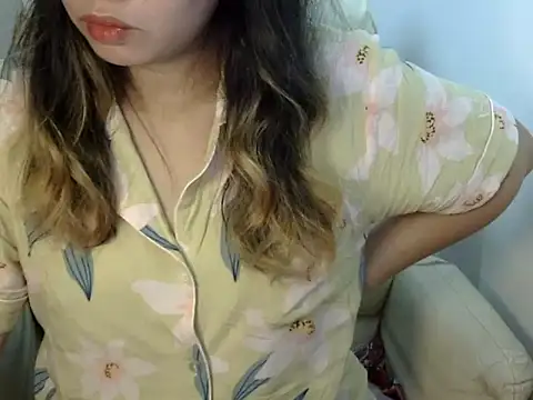 Snapshot of ___zurIII09_ chatting on September 2025 11:10:01 PM zurIII09 online show from September 2025 11:10:01 PM