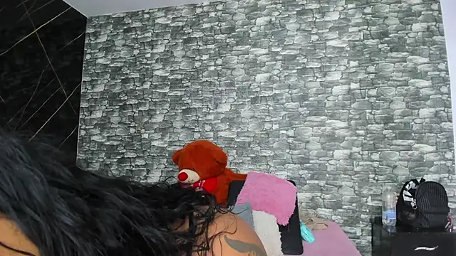 HeidyWillss online show from December 2025 07:43:02 PM