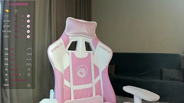 Snapshot of JenniferQueen11 chatting on January 2025 03:36:01 PM JenniferQueen11 online show from January 2025 03:36:01 PM