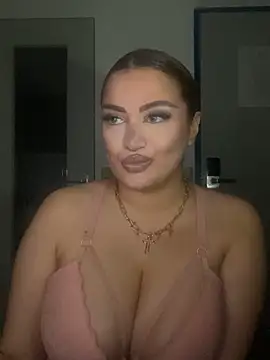 Snapshot of EmiliaPetrova chatting on February 2025 08:27:02 PM EmiliaPetrova online show from February 2025 08:27:02 PM