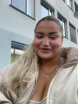 Snapshot of EmiliaPetrova chatting on March 2025 05:06:02 PM EmiliaPetrova online show from March 2025 05:06:02 PM