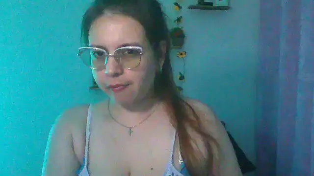 Snapshot of lorenitabella chatting on February 2025 05:49:02 AM lorenitabella online show from February 2025 05:49:02 AM