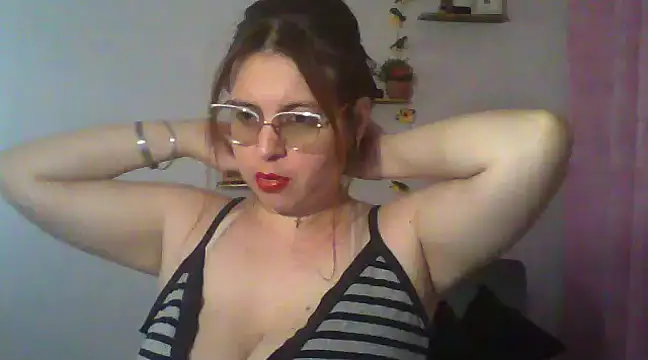 Snapshot of lorenitabella chatting on February 2025 06:02:02 PM lorenitabella online show from February 2025 06:02:02 PM