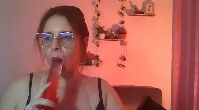 Snapshot of lorenitabella chatting on February 2025 09:06:02 PM lorenitabella online show from February 2025 09:06:02 PM
