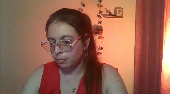 Snapshot of lorenitabella chatting on February 2025 10:14:02 PM lorenitabella online show from February 2025 10:14:02 PM