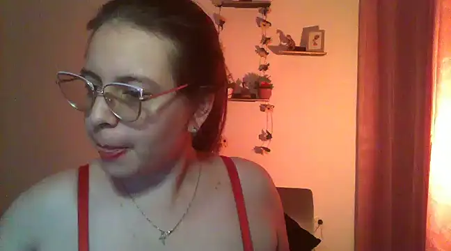 Snapshot of lorenitabella chatting on February 2025 07:49:01 AM lorenitabella online show from February 2025 07:49:01 AM