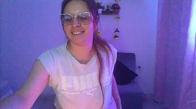 Snapshot of lorenitabella chatting on February 2025 09:32:02 AM lorenitabella online show from February 2025 09:32:02 AM