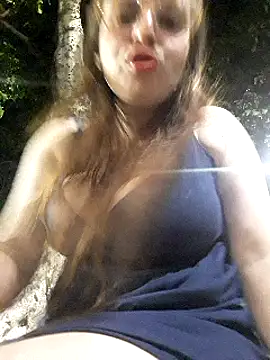 Snapshot of lorenitabella chatting on February 2025 02:09:02 AM lorenitabella online show from February 2025 02:09:02 AM