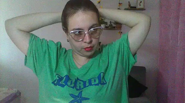 Snapshot of lorenitabella chatting on March 2025 05:43:02 PM lorenitabella online show from March 2025 05:43:02 PM