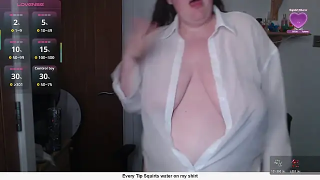 Rebecca Summer online show from July 2026 06:23:01 PM