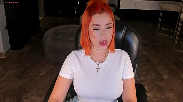 MadelineFox online show from September 2025 12:43:01 PM