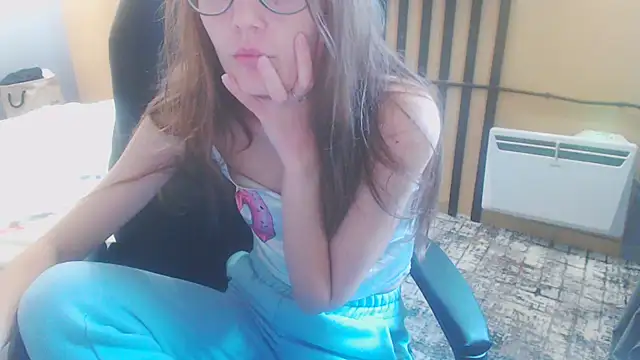 Laco-cO online show from November 2025 06:45:02 AM