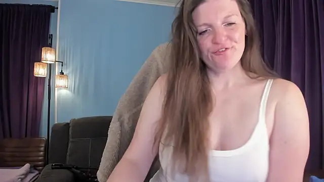 Kelly Carolina online show from February 2026 12:32:01 PM