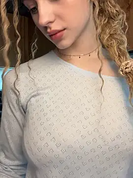 Camilla Railian online show from February 2025 02:26:01 PM