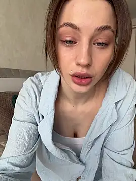 Camilla Railian online show from April 2026 09:30:01 AM