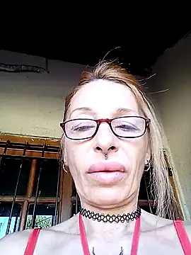 FrozenWaffle online show from February 2025 02:04:02 PM