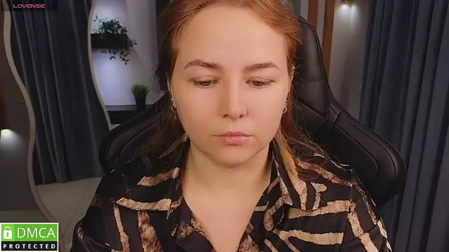 Mira Mermayd online show from November 2025 01:27:02 AM