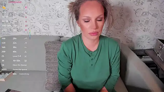 LondonBadGirl online show from October 2025 03:23:02 AM