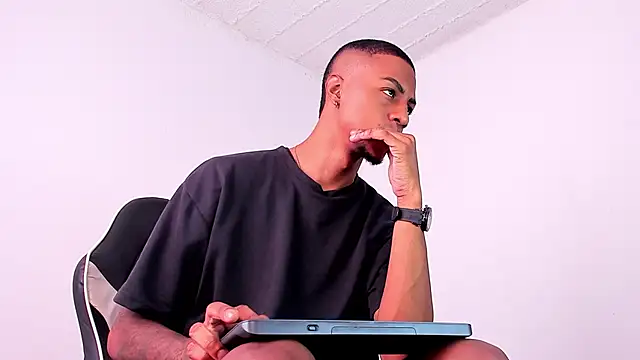 YeremiBrowm online show from February 2025 07:16:02 PM