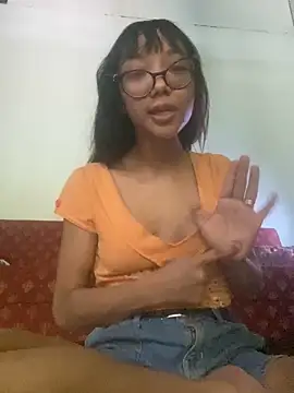 Karmakuro online show from September 2025 08:22:02 PM