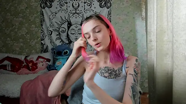 Cutie Adelia online show from March 2025 10:15:02 AM