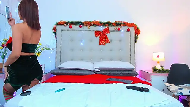 AnahiRivera online show from December 2024 12:30:02 PM
