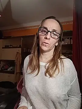 Snapshot of Dettybitch40 chatting on November 2025 08:09:01 PM Dettybitch40 online show from November 2025 08:09:01 PM