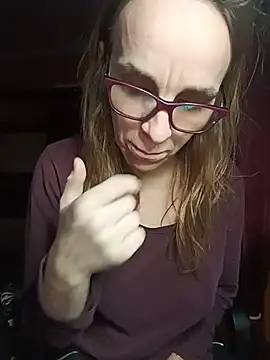 Snapshot of Dettybitch40 chatting on December 2025 08:23:01 AM Dettybitch40 online show from December 2025 08:23:01 AM