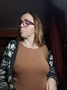 Snapshot of Dettybitch40 chatting on January 2026 04:54:02 PM Dettybitch40 online show from January 2026 04:54:02 PM