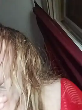 Snapshot of Dettybitch40 chatting on February 2026 07:39:01 PM Dettybitch40 online show from February 2026 07:39:01 PM