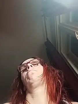 Snapshot of Dettybitch40 chatting on February 2026 07:56:01 PM Dettybitch40 online show from February 2026 07:56:01 PM