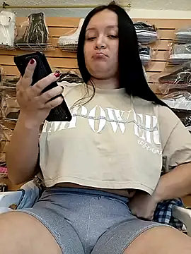 Snapshot of Arisha34 chatting on September 2025 08:25:01 PM Arisha34 online show from September 2025 08:25:01 PM