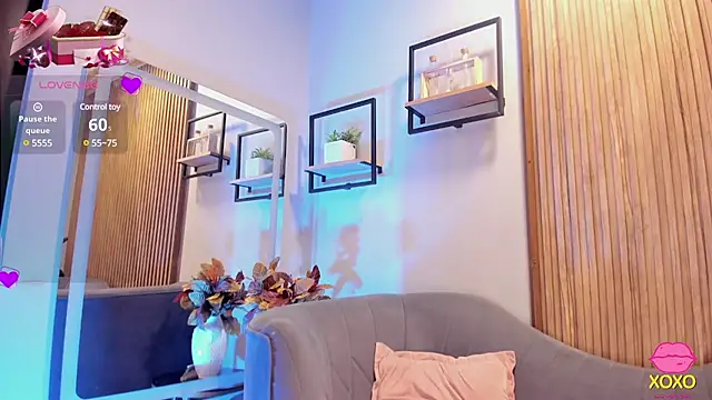 HannaPetit online show from February 2025 05:50:01 PM