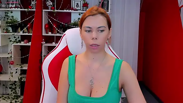 KateCloud online show from December 2024 04:48:02 PM