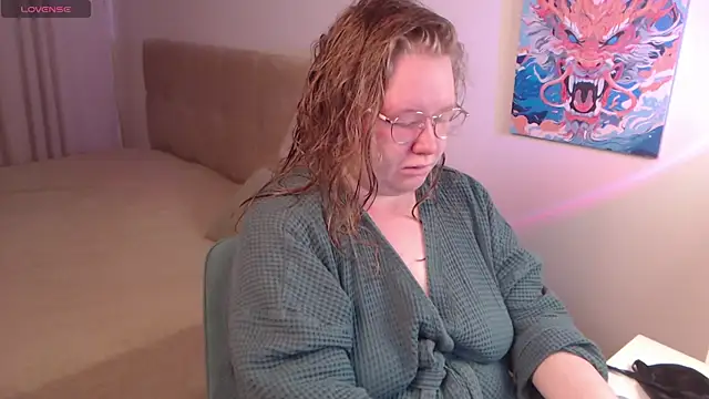 Ann Muna online show from December 2025 07:10:01 PM