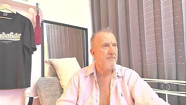 Snapshot of openminddaddy chatting on January 2025 12:36:02 PM openminddaddy online show from January 2025 12:36:02 PM