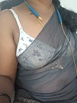Snapshot of Tamil-hotwife chatting on July 2026 08:38:01 AM Tamil-hotwife online show from July 2026 08:38:01 AM