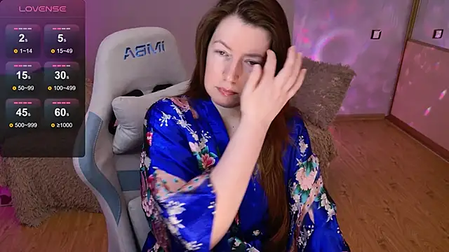 Snapshot of Kira_land chatting on May 2026 08:36:01 PM Kira land online show from May 2026 08:36:01 PM