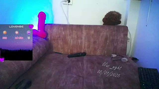 lilac night33 online show from January 2025 01:52:01 PM