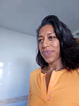 Goldenlace online show from October 2025 12:38:01 PM