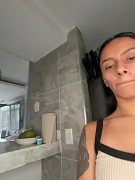 Snapshot of karlyn_angels chatting on May 2026 05:21:02 PM karlyn angels online show from May 2026 05:21:02 PM